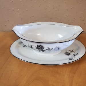 1970s Noritake Rosamor Pattern Gravy Boat with Attached Underplate Platinum Rim Gray Roses, Platinum, Gray & Black Leaves, Rare Find