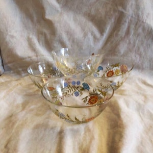 Set of 4, Arcoroc France, Flower Design, Bowl Set, Wildflower Design, Serving Dishes