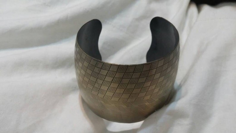 On Sale Collectible Bling Copper Embossed Cuff Bangle Bracelet Costume Jewelry Fashion Accessory