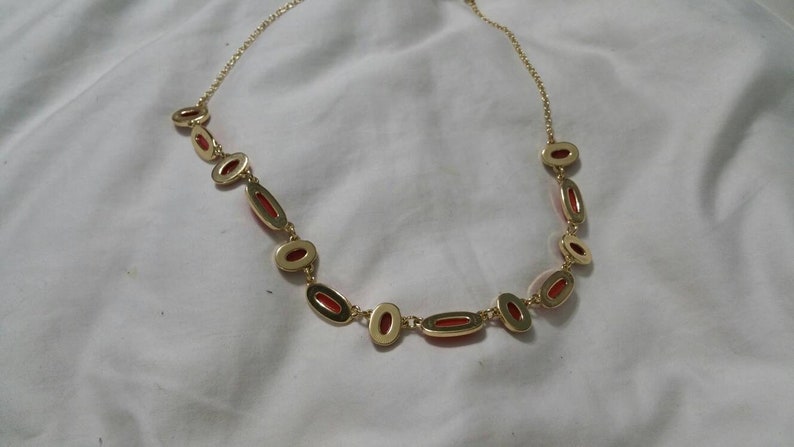 20 inch Gold Toned and Rust Orange Plastic Bead Necklace On Sale Liz Claiborne Costume Jewelry Fashion Accessory