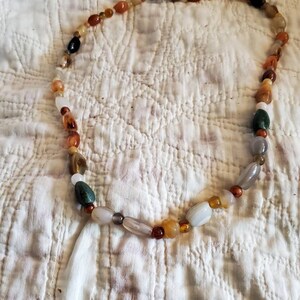 Natürliche Farben, 70 cm Glasperlen Halskette, Boho Style, Modeschmuck, Mode Accessoire, Drehverschluss
