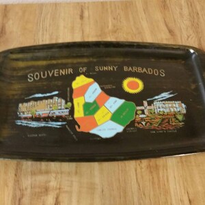 Recuerdo de Sunny Barbados Rectangular Couroc o bandeja lacada con mapa, Hilton Hotel y Saint Lords Hotel