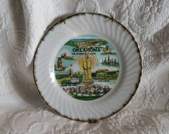 Oklahoma, The Sooner State, 8-Zoll-Souvenir-Teller mit gekräuseltem Goldrand, Hergestellt in Japan