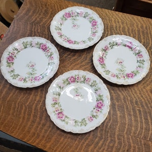 Set of 4 Rosenthal China Malmaison 6.90 inch Salad Plates with Pink, Purple and White Pansy Design, Gold Scroll Rim, Antique German China