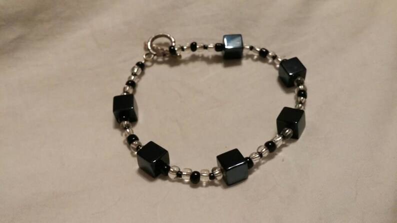 On Sale Collectible Bling Black and Silver Toned Glass Bead 7 inch Toggle Clasp Bracelet Costume Jewelry Fashion Accessory