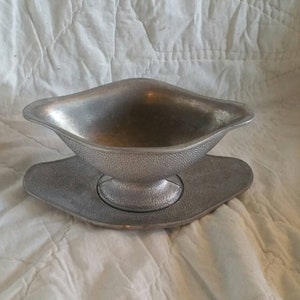 Textured Pewter, 2 Piece Gravy Boat, Old World Style, Vintage Kitchen Tool, Serving Dish