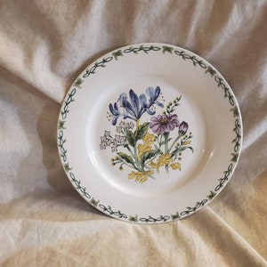 Thomson Pottery, Floral Garden, Iris Design,  10.5 inch Stoneware Serving,  Dinner or Chop Plate, Made in China