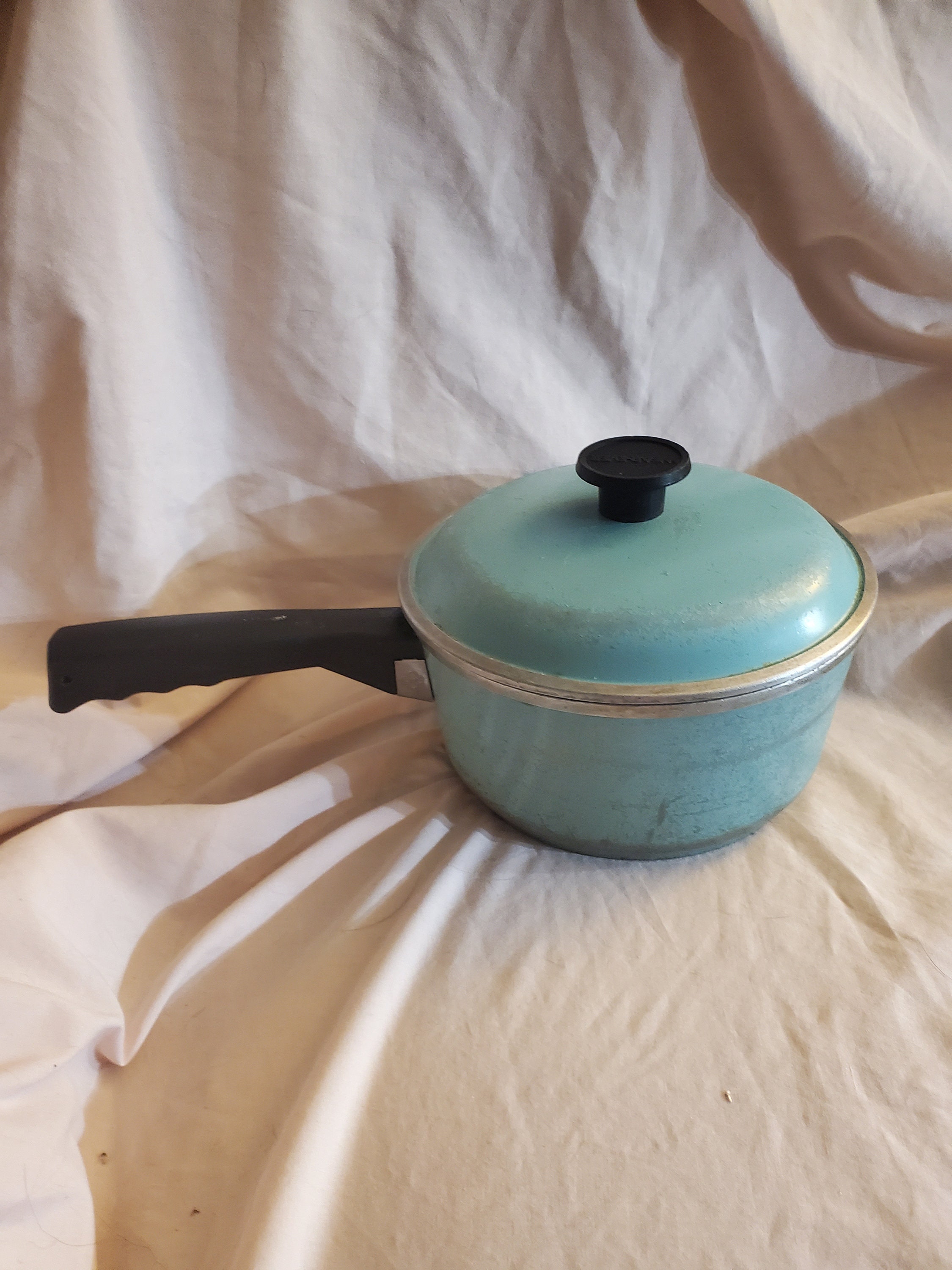 Vtg CLUB ALUMINUM 4 QT Dutch Oven Pot Turquoise Aqua Blue Cookware Covered  Lid