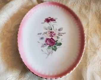 Porcellana senza marchio, Bone China, piatto da portata ovale piccolo da 8,25 pollici, rosa pallido increspato e placcato oro con motivo bordeaux e rosa gialla