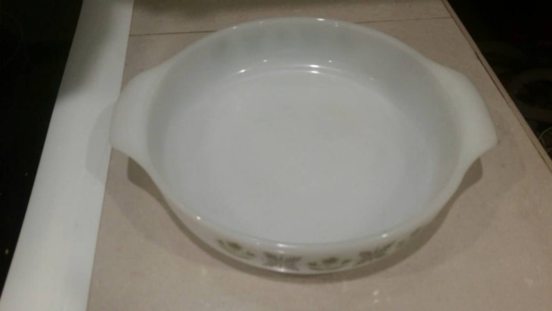 On Sale Rare Vintage Kitchen Anchor Hocking Suburbia Round Casserole Dish Meadow Green White Glass Oven Proof 1