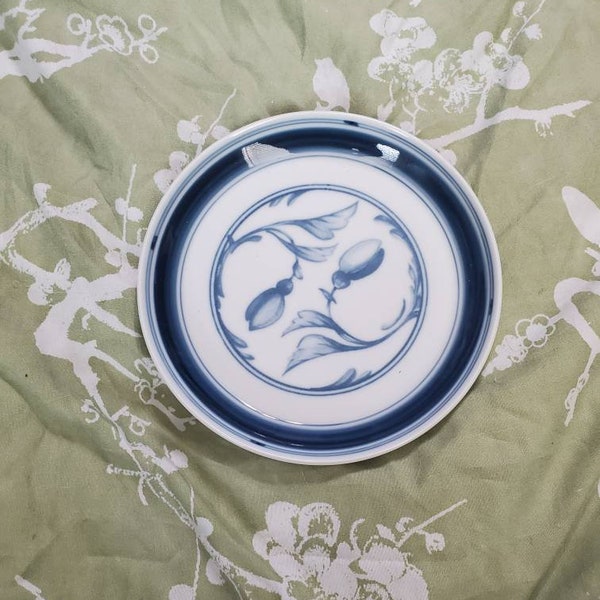 Bing and Grondahl, Blue Cornflower, 6.40 inch Bread and Butter Plate, Porcelain Serving Dish, Made in Denmark, 618 Coupe Style Dish