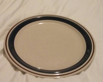 Hand Painted Made in Japan Contemporary Chateau 10.5 inch Stoneware Dinner/Chop Plate Vintage Kitchen