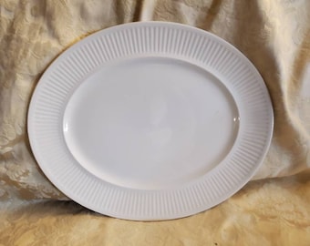 Johnson Brothers, Athena-patroon, 13,60 inch ovale serveerschaal, wit, geribbelde rand, glad, geen rand, kalkoenschotel, snacklade
