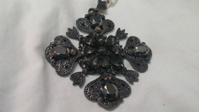 On Sale Steampunk Style and Multi Strand 28 inch Silver Toned and Black Chain with Flower Charm Costume Jewelry Fashion Accessory