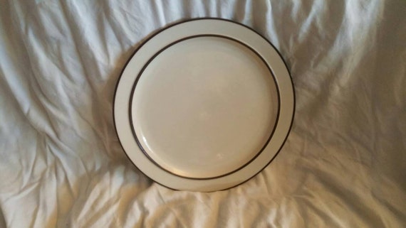 Design Four Brown Stoneware ,10.5in Dinner Plate, Made in Japan, Dishwasher, Oven Microwave Safe.