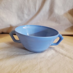 Hazel Atlas Glass Blue Pastel 4.60 inch Handled Cereal or Soup Bowl, Moderntone Serving Dish, Mid Century Kitchen