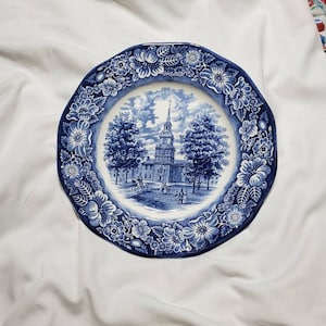 Liberty Blue, 9.80 Inch Dinner Plate, Historic Colonial Scenes, Staffordshire Ironstone, Independence Hall, Made in England