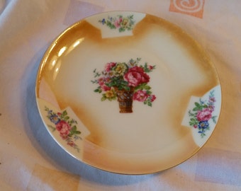 En vente Made in Germany Bouquet de fleurs Lusterware 6 pouces Plaque décorative Orange et Blanc