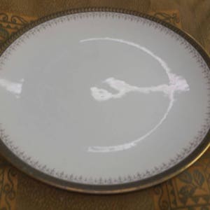 Assiette de collection Rare Royal Doulton à des fins d'étude de marché seulement 10,25 pouces dîner ou assiette à côtelettes porcelaine fine