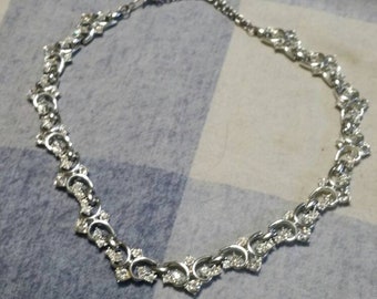 Princess Style 15 inch Silver Toned Rhinestone Necklace Costume Jewelry Fashion Accessory Glittery Bling