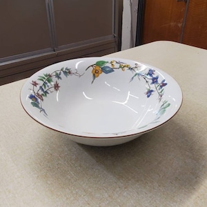 Woodhill, 9 cali, okrągła, miska na ziemniaki/warzywa/makaron, eleganckie naczynie do pieczenia z botanicznym wzorem, kwiatowy brzeg, gładka krawędź, brązowe wykończenie