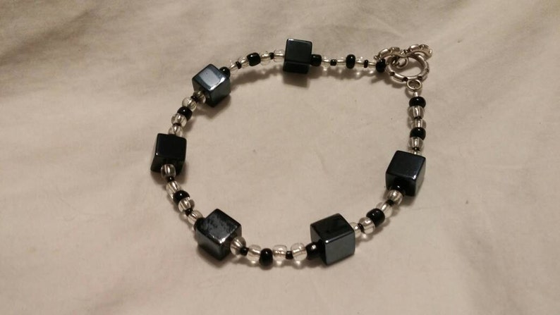 On Sale Collectible Bling Black and Silver Toned Glass Bead 7 inch Toggle Clasp Bracelet Costume Jewelry Fashion Accessory