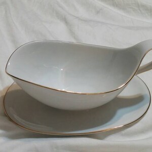 H Royal Selb Made in Germany Gravy Boat with Gold Rim with Attached Underplate Made for the J L Hudson Company