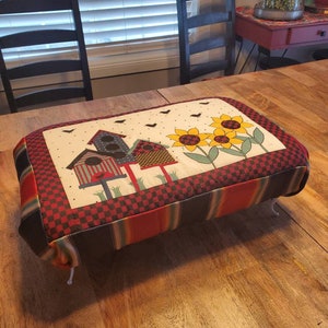 Nuevo, hecho a mano, reposapiés rectangular o otomano corto con casa de pájaros y diseño de girasol, cama para mascotas, diseño de jardín, tela de algodón
