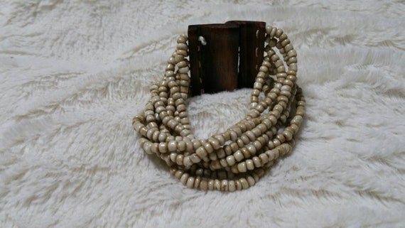 Metal Free Beach Style Beige and White Bead and B… - image 1