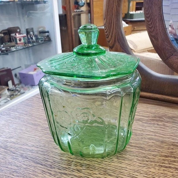 Bright Green Carnival Glass Mayfair Rose Square Biscuit Jar with Lid Vintage Storage Container, Vintage Storage Jar