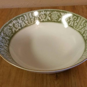 Rare Bounty Green by Sone Fine China - Plato de repuesto para cuenco para servir verduras o pasta de 9.0 in con flores blancas y pergaminos en borde verde