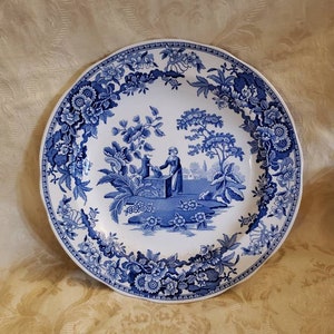 Girl at Well, placa colecionável Spode, coleção Spode Blue Room, placa colecionável de 10,25 polegadas, feita na Inglaterra, sob impressão vitrificada