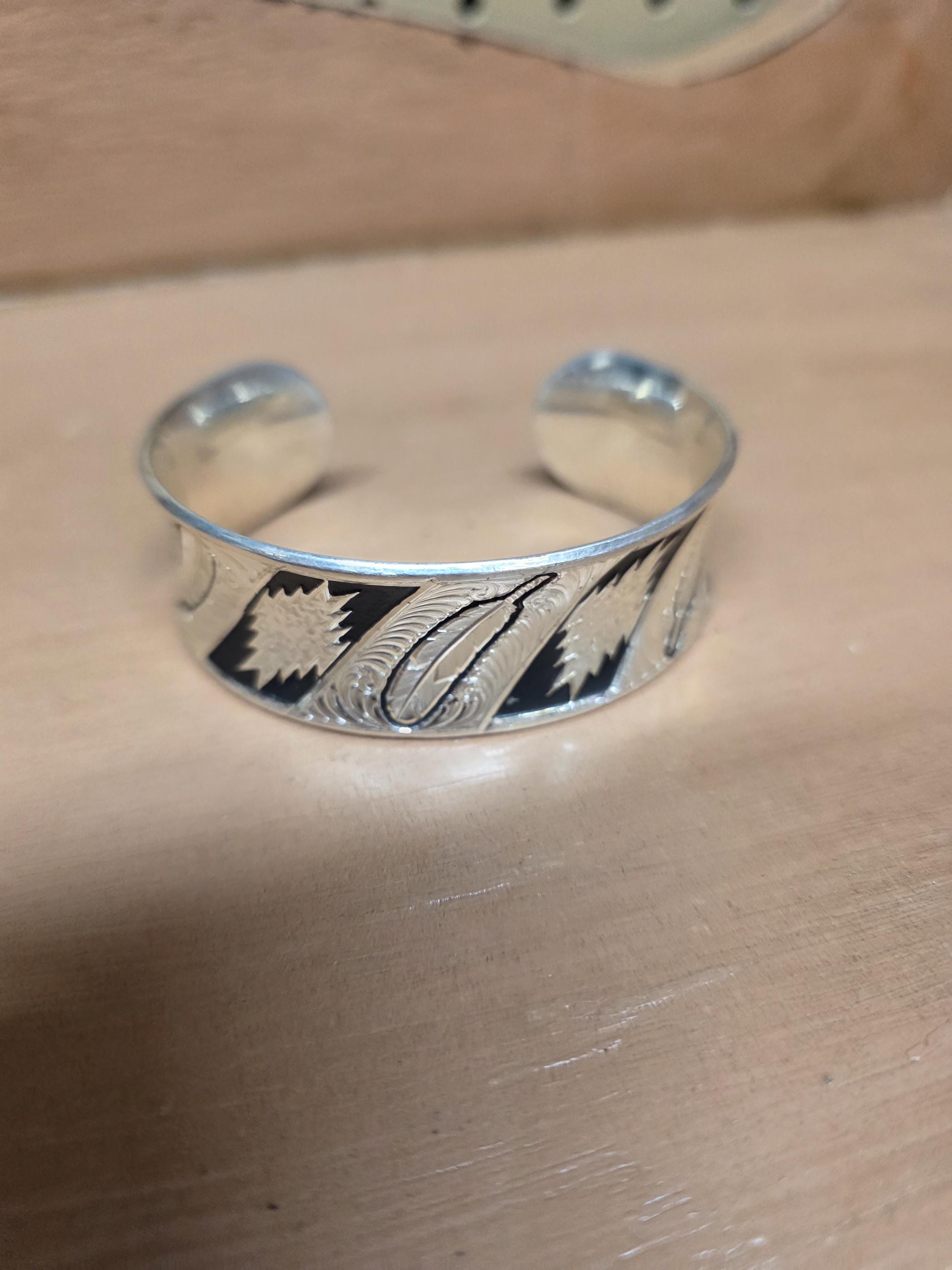 Montana silversmiths bracelets - Etsy 日本