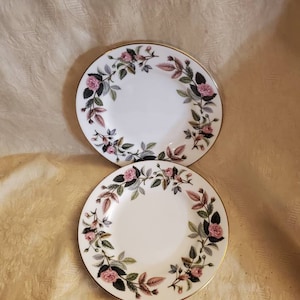 Rare Find, Wedgwood, Hathaway Rose, Set of 2 , Bread and Butter Plates,  Pink Roses, Pink, Gray And Green Leaves, Cottage Style