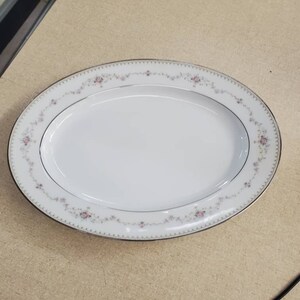 Noritake Fairmont, 11.55 inch Oval Serving Platter with Green Dots, Pink Roses, Platinum Trim