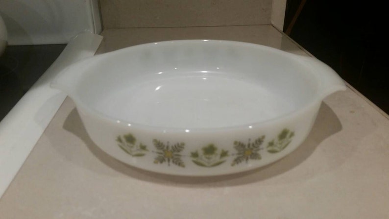 On Sale Rare Vintage Kitchen Anchor Hocking Suburbia Round Casserole Dish Meadow Green White Glass Oven Proof 1