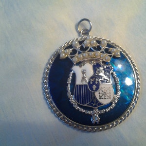 Vintage Jewelry Coro Crest with Coat of Arms and Crest Silver Tone and Blue  Pendant