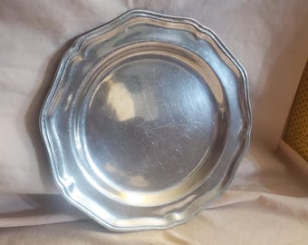 Wilton Armetale Pewter, 9 inch Luncheon Plate, Old World Style, Made in Pennsylvania, Heavy Duty Everyday Dish, Oven and Dishwasher Safe