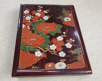 Laca roja, caja rectangular pequeña, madera sintética con flores rojas y blancas, tarjetero, joyero