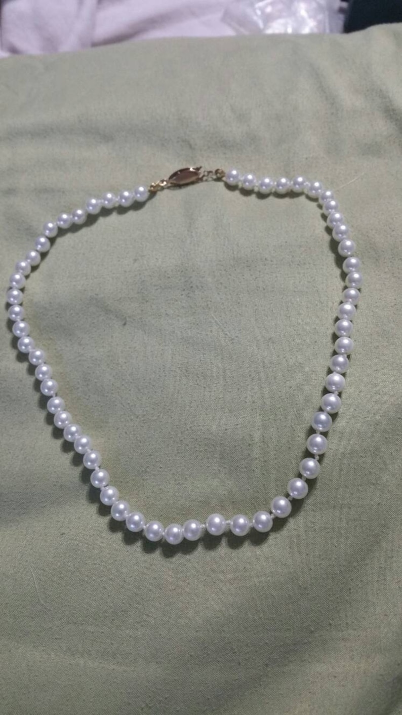 On Sale Collectible Bling Small Bead Faux Pearl Beaded Necklace 15 inch with Gold Toned Clasp
