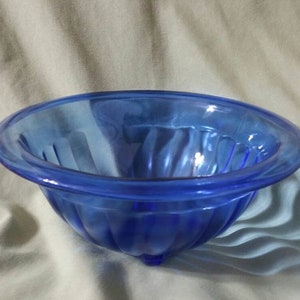 Small Hazel Atlas Glass Cobalt Blue Ribbed 6.5 inch Mixing Bowl, Vintage Kitchen Tool, Collectible Bowl