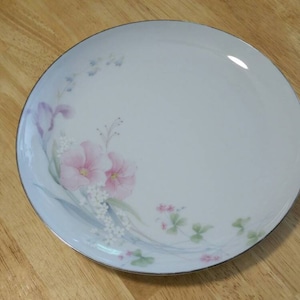 Couture Fine China Pretty Bouquet Inch Salad or Dessert Plate MD