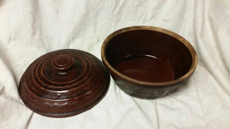 On Sale Marcrest Daisies and Dots Medium Sized Casserole Serving Dish or Mixing Bowl with Lid Collectible Brown Pottery