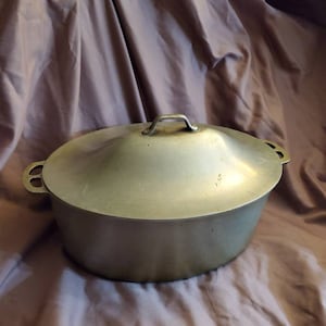 Used Large Hand Pounded, Cast Aluminum, Master Maid Roaster with Lid, Vintage Kitchen, Cooking Tool, 2 Piece Oval Pan