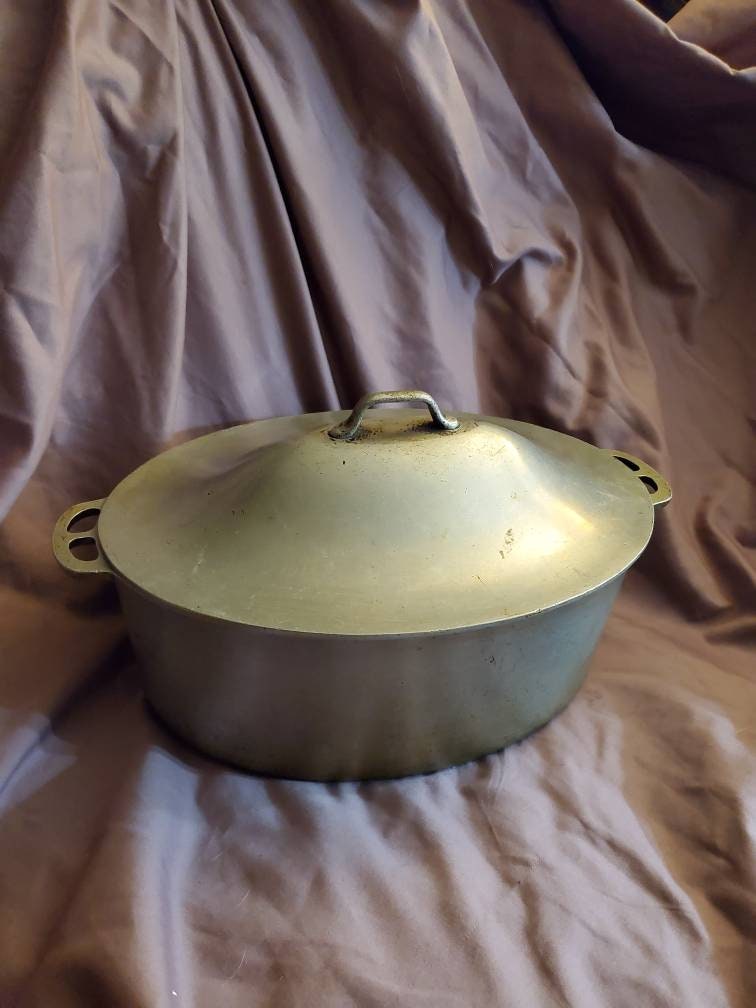 Wagner ware magnalite large cook pot with lid. 3b - Lil Dusty