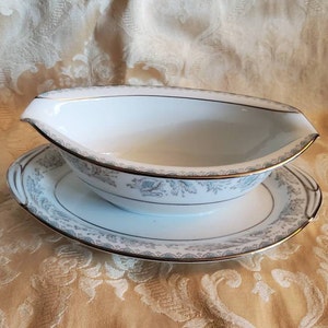Noritake Belmont, Gravy Boat with Attached Underplate, Blue/Gray Scrolls & Flowers, Smooth, Platinum Trim, Sauce Dish, Wedding China