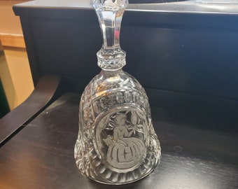 Made in Germany Klarglas Bleikristall Glocke mit Fächer und Frau Silhouette Design, 7 Zoll Große Dinner Glocke, Deutsches Glas