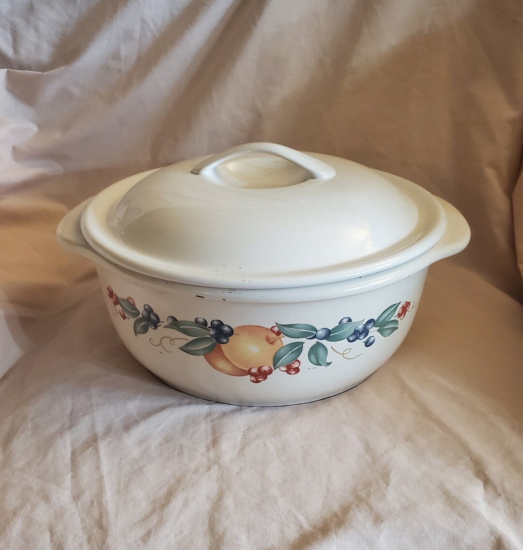 Corelle Coordinates, 2.5 Quart, Stoneware Baking Dish With Lid, Abundance Pattern, Microwave and