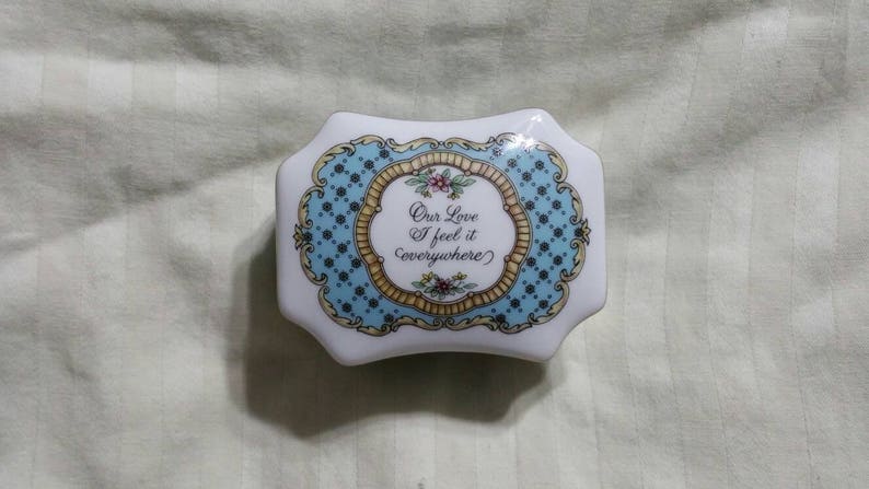 On Sale Kate Lloyd Jones Melodies of Love Porcelain Small Our Love I feel it Everywhere Working Music Box or Jewelry Box or Ring Holder