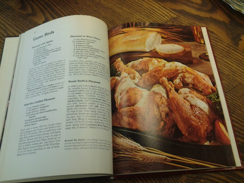 Better Homes and Gardens Chicken and Turkey Cookbook 1976 image 4